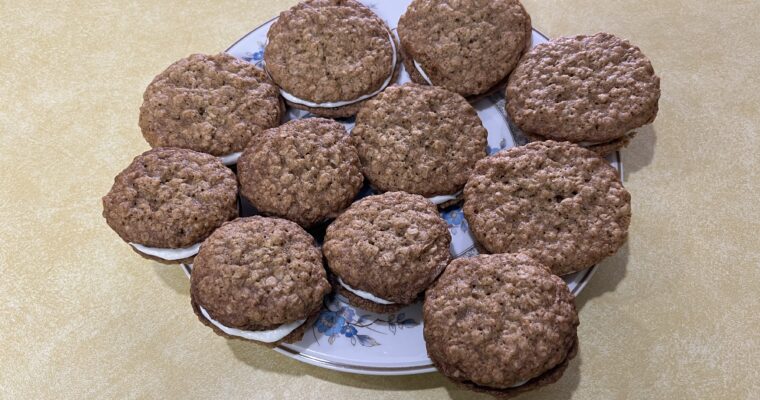 Nostalgic Snacks: How To Make Oatmeal Creme Pies